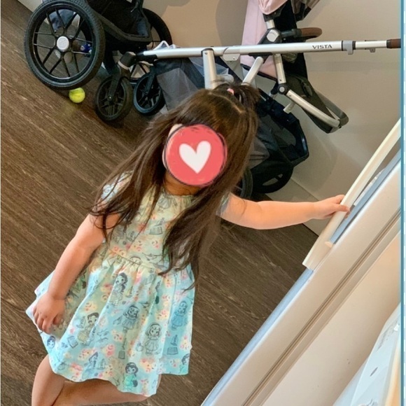 Disney Animators Belle, Jasmine, Cinderella dress. Size 2T - Picture 2 of 16